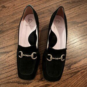 NWOB Sole Bliss black suede pumps Size 10 / EU 41